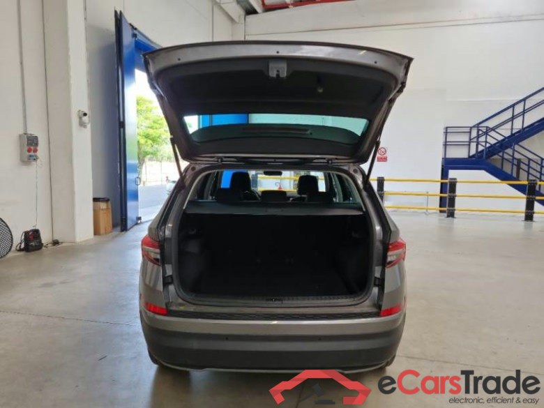 SKODA KODIAQ / 2021 / 5P / SUV 2.0 TDI 110KW EXECUTIVE DSG 4WD 5P #5