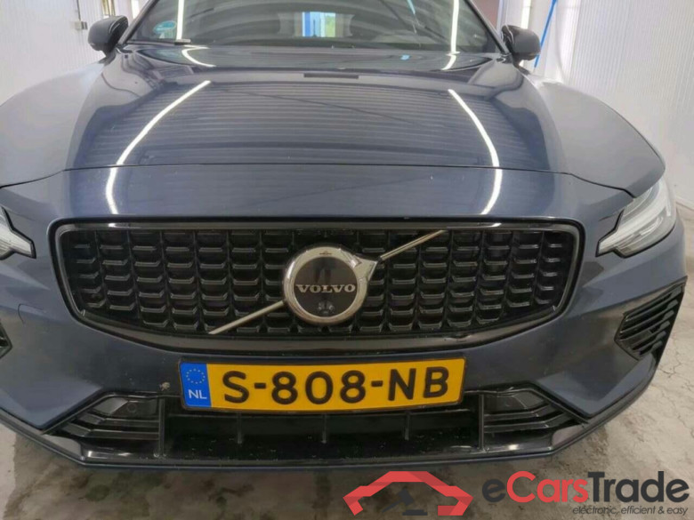 VOLVO V60 2.0 T6 AWD + Dark #4