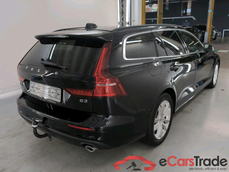 VOLVO V60 - 2018 2.0 B3 MHE Momentum Pro Geartronic #4