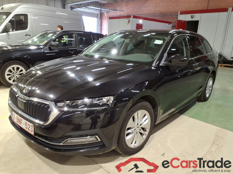 SKODA OCTAVIA COMBI 1.0 TSI MHEV 81KW DSG CLEVER #1