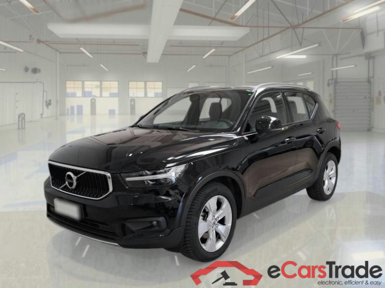 VOLVO XC40 / 2017 / 5P / SUV T3 AUTOMATICO MOMENTUM PRO #1