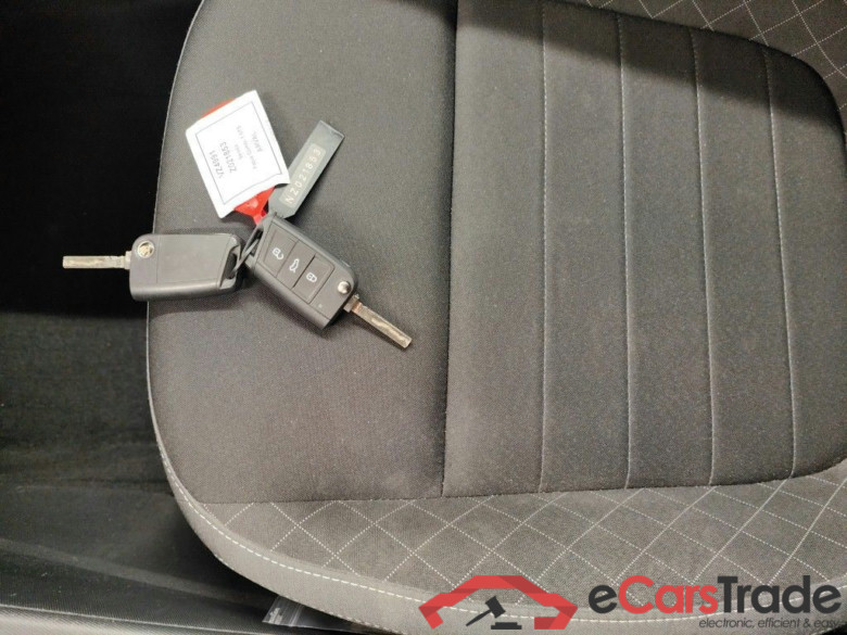 SKODA FABIA COMBI - 2018 1.0 TSI 90 Style (EU6AP) 5d #4