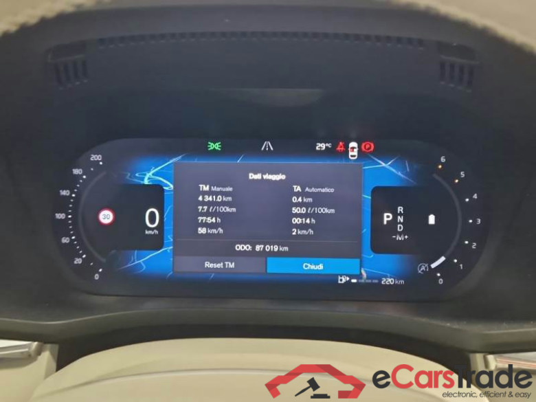 VOLVO XC60 / 2021 / 5P / SUV B4 D AWD AUTOMATICO CORE #4