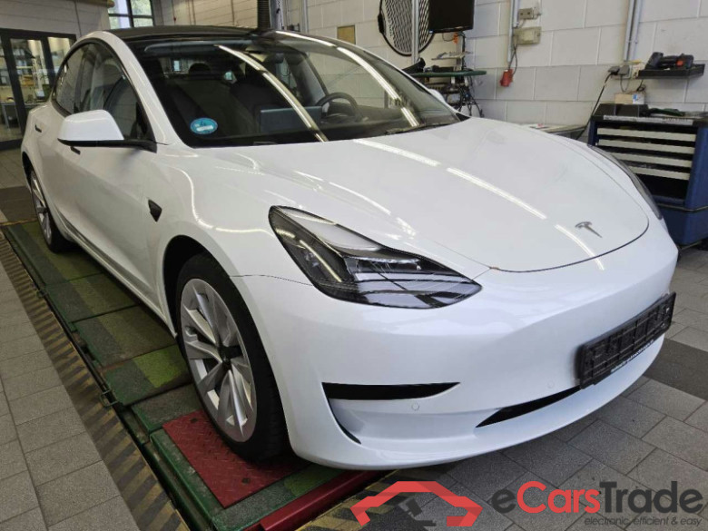 Tesla Model 3 Standard Range Plus 58 kWh RWD #2