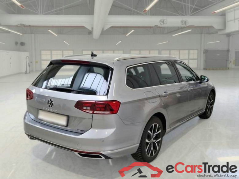 VOLKSWAGEN PASSAT / 2019 / 5P / STATION WAGON VAR. 2.0TDI SCR 140KW 4MOT EXECUTIVE DSG #2