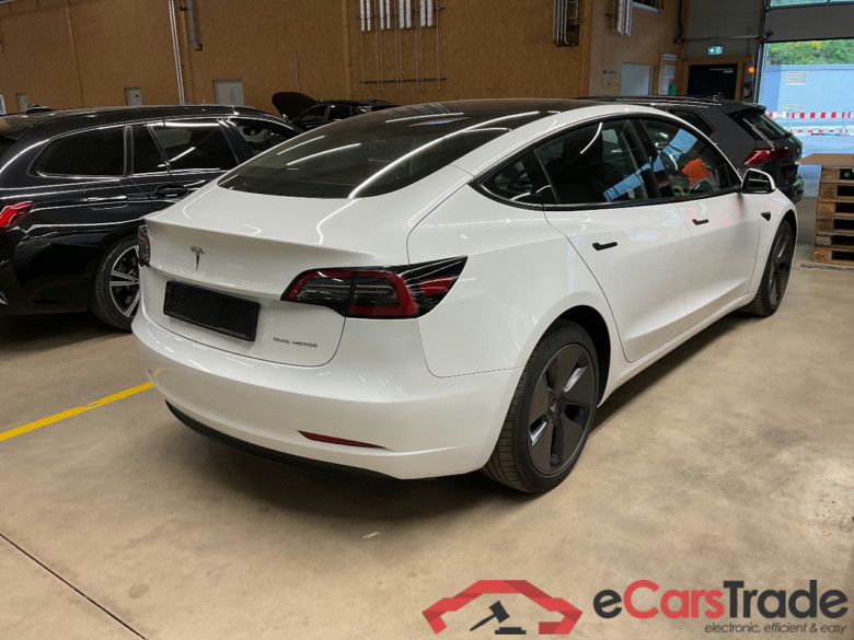 TESLA Model 3 Langstreckenbatt. Allradantrieb Dual Motor 4d 366kW #2