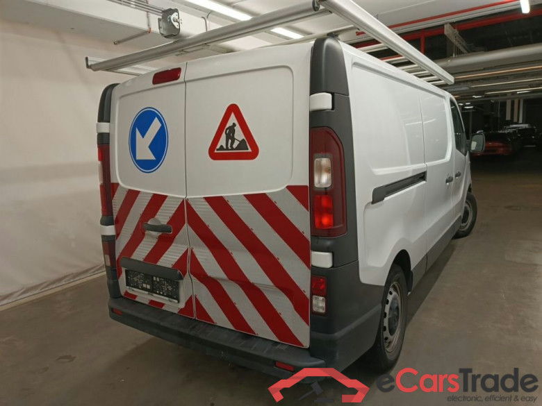Renault Trafic L2H1 dCi 120 Grand Confort 2.9T 4d #2