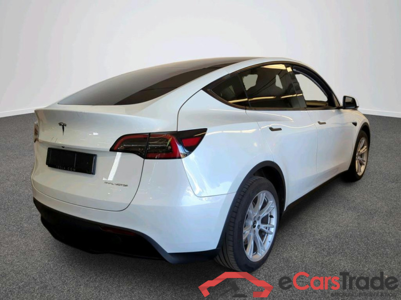 TESLA Model Y Long Range Dual Motor AWD 5d 378kW #2