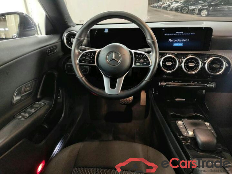 Mercedes CLA 180d SB Aut. Widescreen Navi KeylessGo Camera Klima PDC ... #6