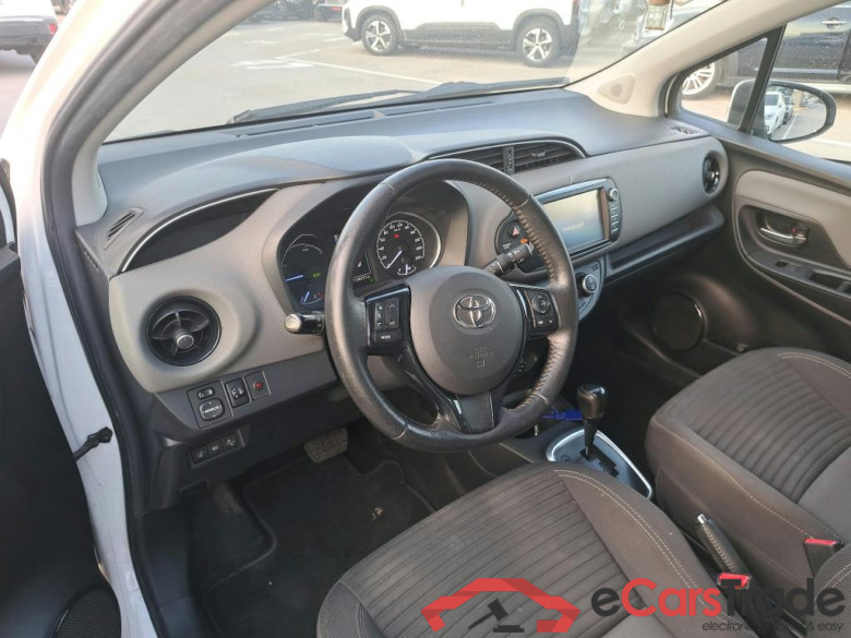 TOYOTA Yaris / 2017 / 5P / berlina con portón 1.5 100H Active #3