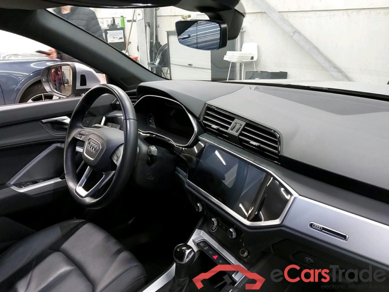 AUDI - AUD Q3 SB 45 TFSI e 245PK S-Tronic Pack Business Plus With Heated Seats & Adaptive Cruise & Comfort Key  * HYBRID * #3