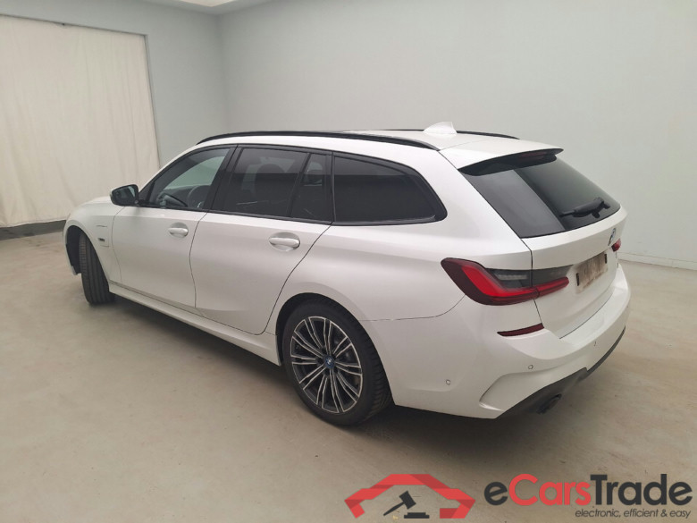 BMW, 3-serie T FL'22 PHEV, BMW 3 Reeks Touring 320e (150 kW) 5d ///M-Sportkit #3