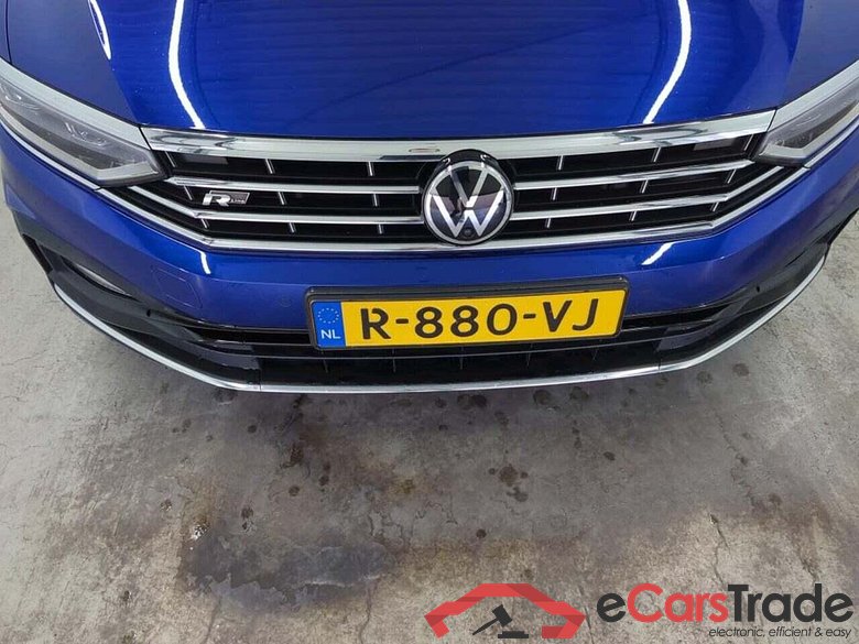 VOLKSWAGEN Passat Variant 1.5 TSI R-Line Bns+ #4