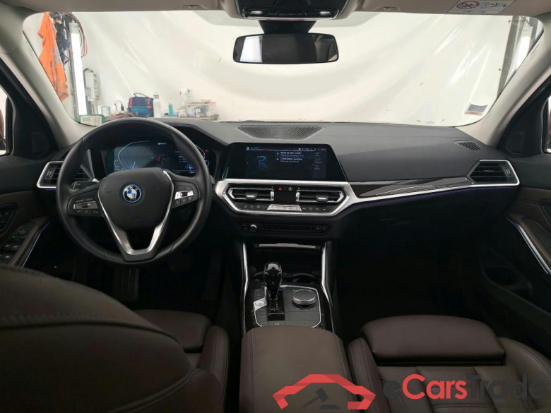 BMW Série 3 Berline / 2018 / 4P / Berline 320e 204ch Luxury BVA8 Hybride #5