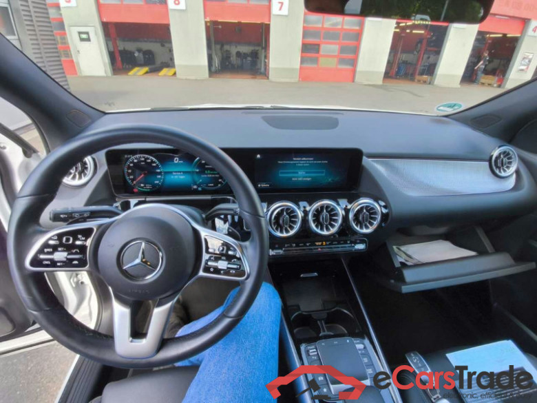 Mercedes-Benz EQA -Klasse (BM 243)(02.2021->) DE - SUV5 EQA 250, Progressive, 2021 - 2023 #2