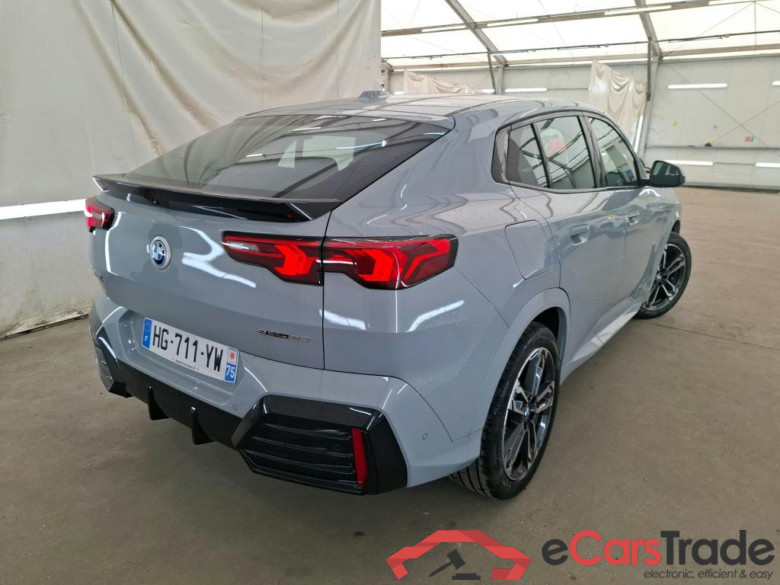 iX2 20 eDrive M Sport 64kWh BVA #4