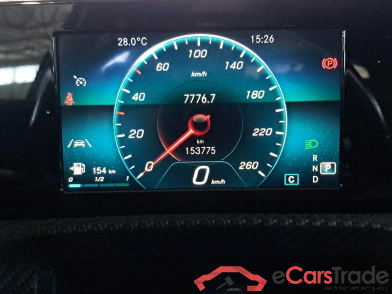 MERCEDES-BENZ CLASSE A / 2018 / 5P / BERLINA A 180 D AUTOMATIC BUSINESS #4