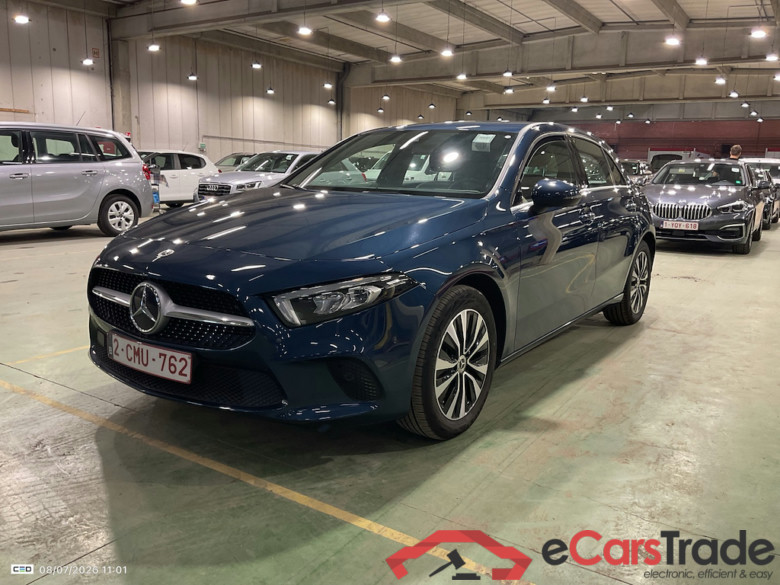 MERCEDES-BENZ A-CLASS 1.3 A 250 E DCT BUSINESS SOLUTION