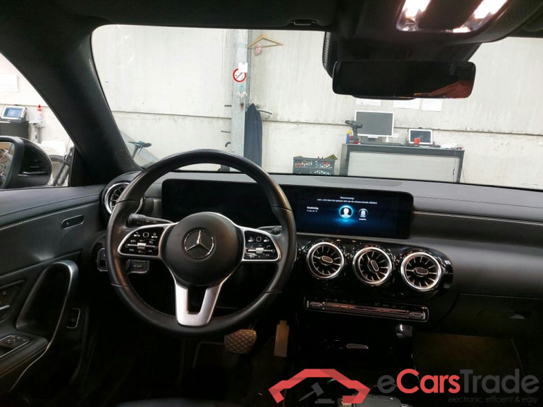 Mercedes CLA 180d SB Aut. LED Widescreen Ambient Sport-Leather Navi KeylessGo Camera Klima PDC ... #3