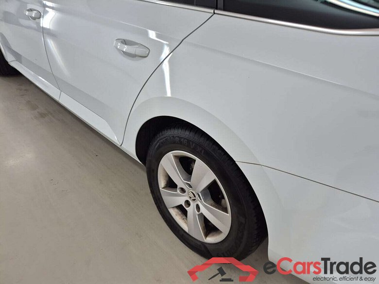 SKODA SUPERB COMBI 2.0 CRTDI CLEVER DSG #6