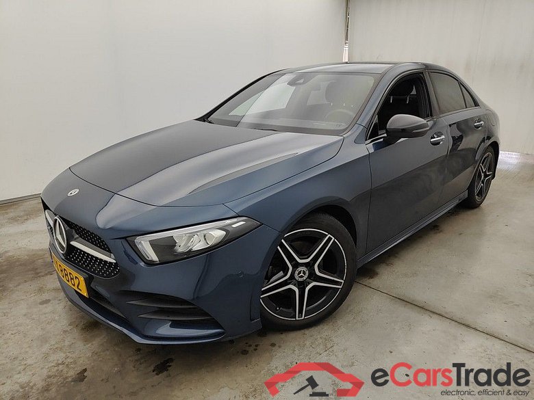 MERCEDES CLASSE A SEDAN (V177) A 200 163hp AMG Line 4d #2