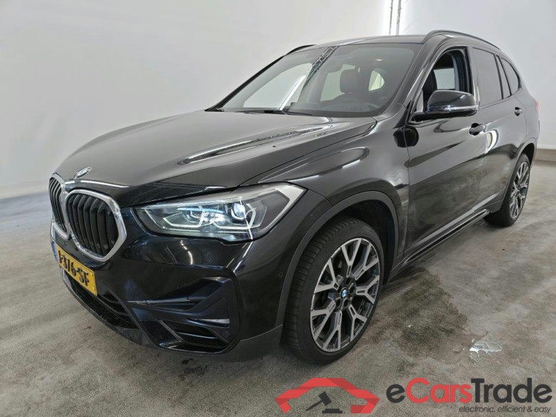 BMW X1 sDrive20iA Sport Line 5d + Pano #1