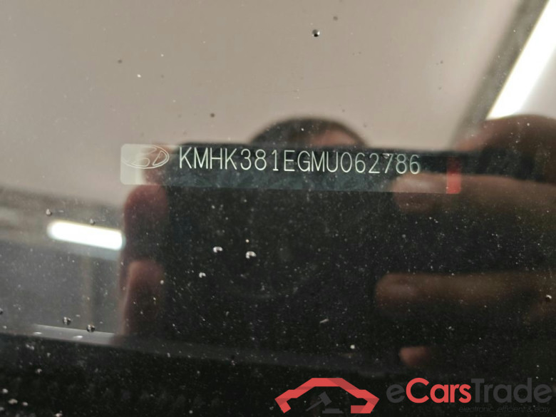 Hyundai KONA 1.6 GDI HEV Fashion 5d #6