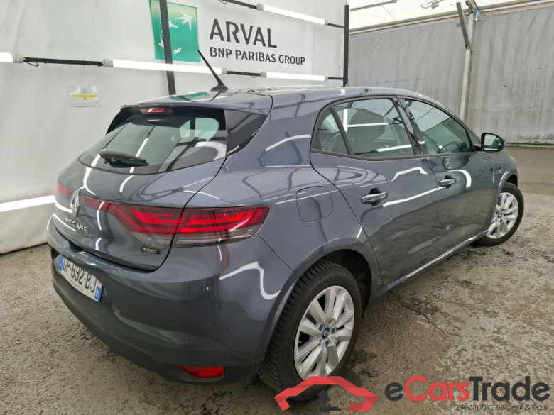 RENAULT Mégane Berline / 2020 / 5P / Berline evolution E-Tech Plug-in hybrid 160 #3