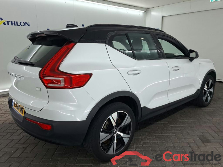 VOLVO XC40 Recharge P8 AWD R-Design 5D 300kW #3