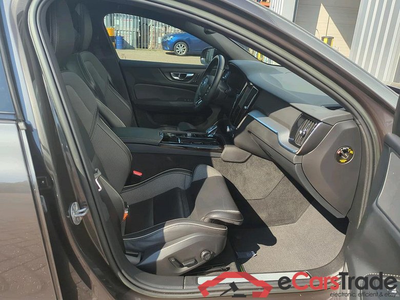 VOLVO V60 2.0 T6 AWD + Dark #5