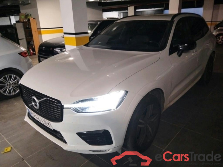 VOLVO XC60 / 2017 / 5P / todoterreno 2.0 B4 D AWD R-Design Auto