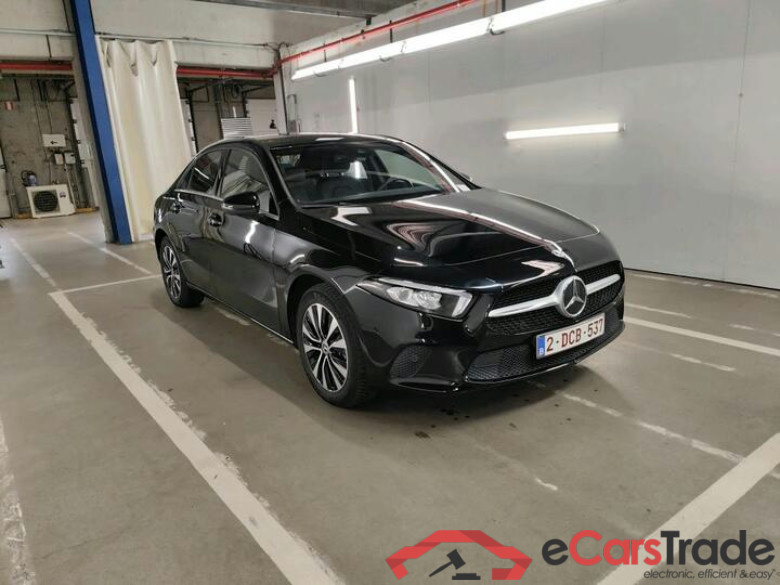 Mercedes A-Klasse Limousine A-Klasse Limousine A 250 e Business Line (PHEV) 160kW/218pk  4D/P Auto-7 #2