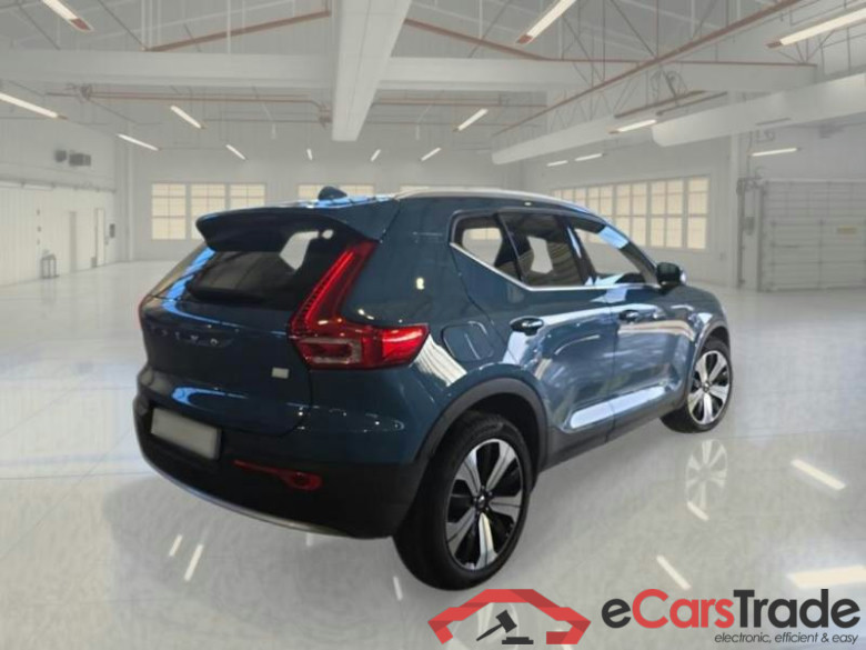 VOLVO XC40 / 2021 / 5P / SUV T5 RECHARGE PLUG-IN AUTO CORE #2
