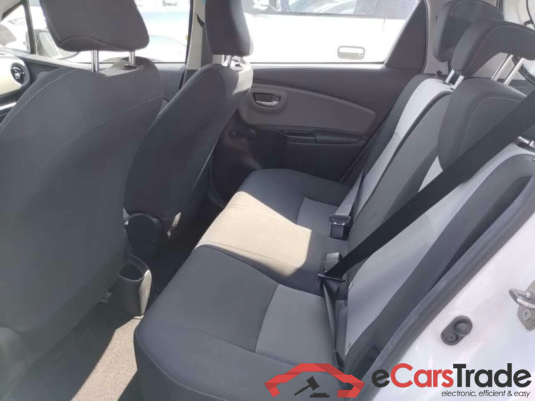 TOYOTA YARIS 1.0 VVT-i Connect #5