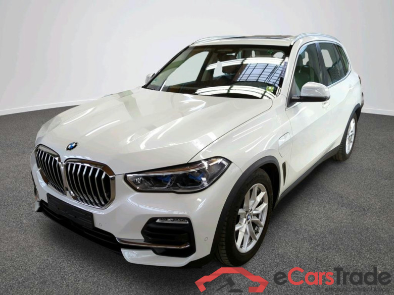 BMW X5 xDrive45e 5d 210kW #1