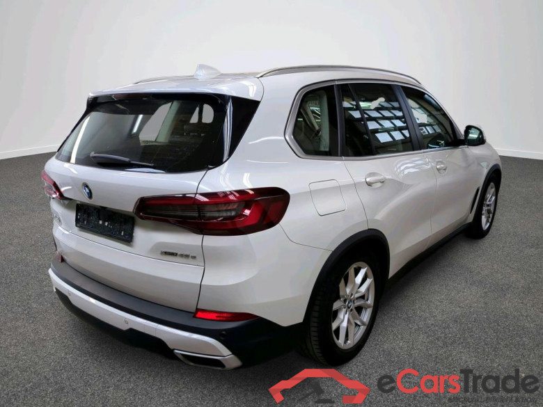 BMW X5 xDrive45e 5d 210kW #3