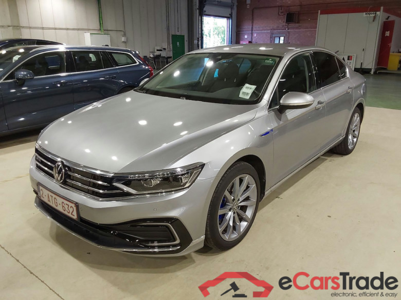 VOLKSWAGEN PASSAT 1.4 TSI GTE BUSINESS DSG #1