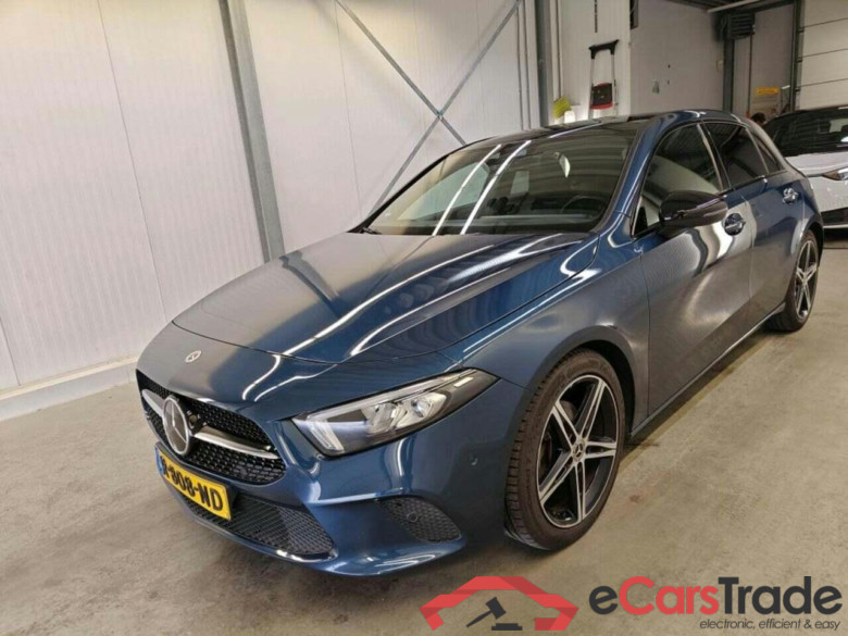 MERCEDES-BENZ A-klasse 180 Premium Plus #1