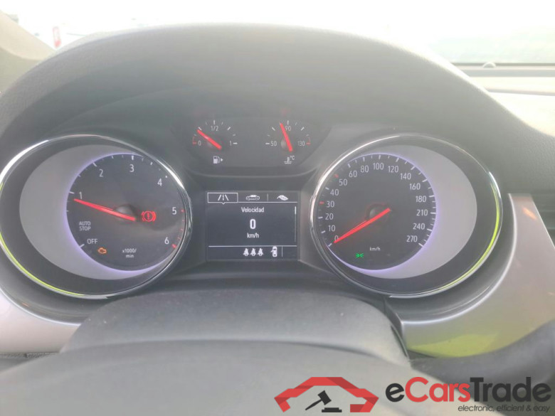OPEL Astra / 2019 / 5P / berlina con portón 1.5D DVC 77kW (105CV) GS Line #4