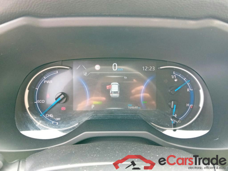 TOYOTA Rav4 / 2018 / 5P / todoterreno 2.5l 220H Style 4WD #4