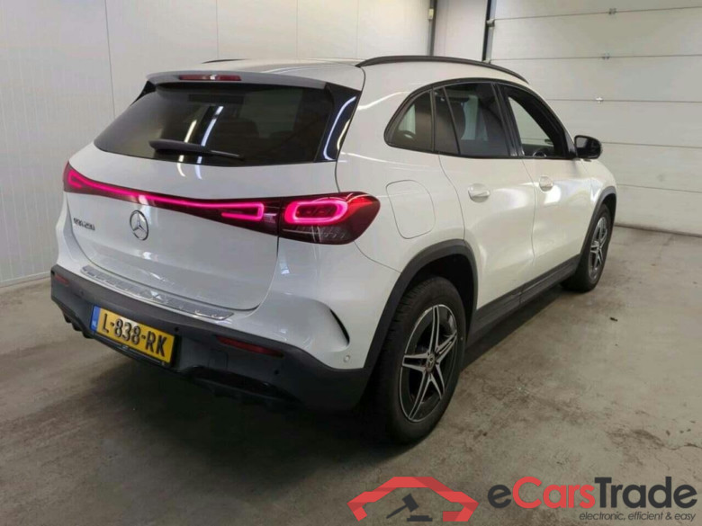 MERCEDES-BENZ EQA 250 Bns Sol. AMG #2