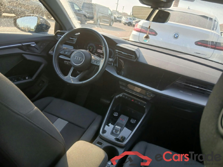 AUDI A3 / 2020 / 5P / berlina con portón Sportback Advanced 40 TFSI e 150kW S tro #3