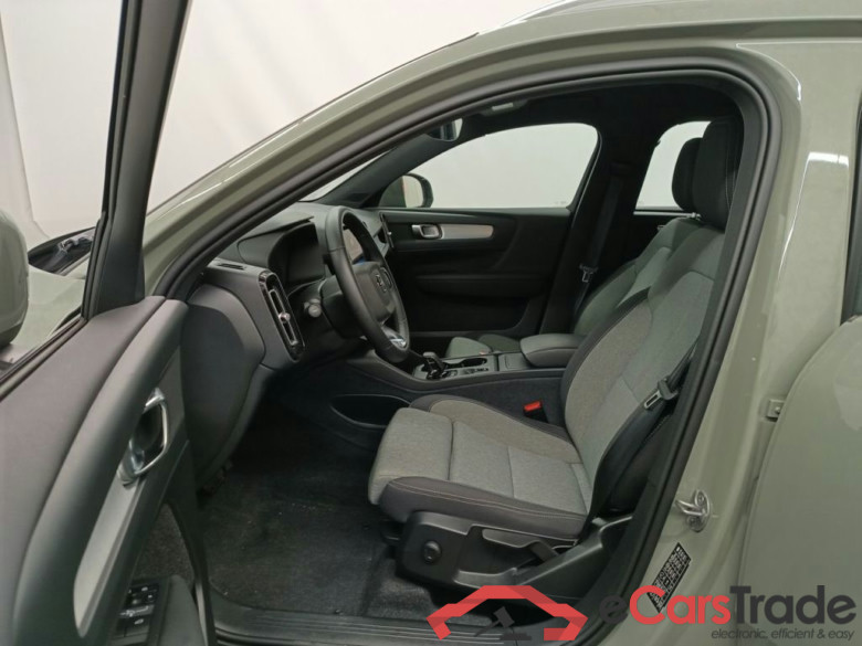 Volvo XC40 B3 Core DCT 5d #3