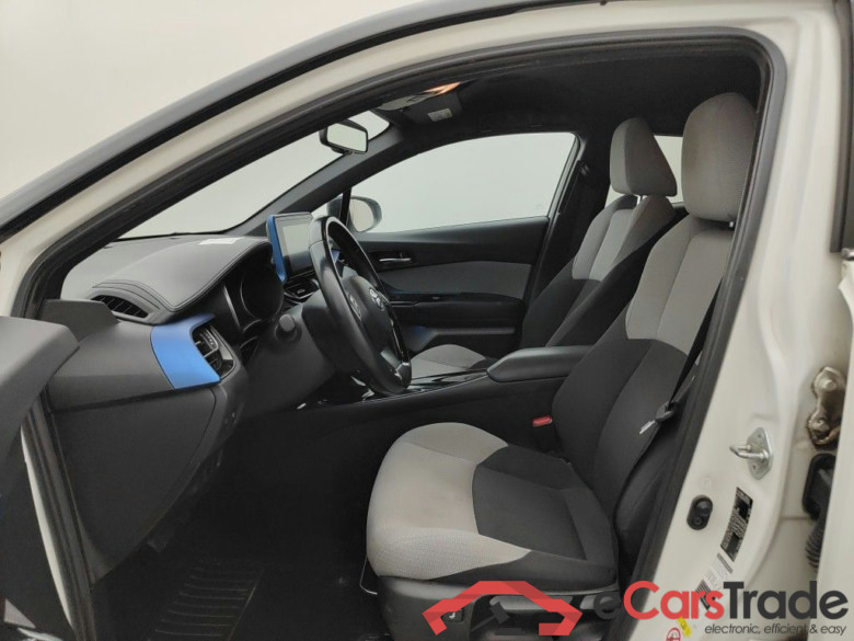 Toyota C-HR 1.8 VVT i-Hybrid C-Ult Aut. 5d #3