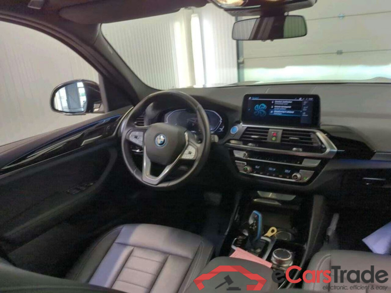 BMW iX3 Executive #3