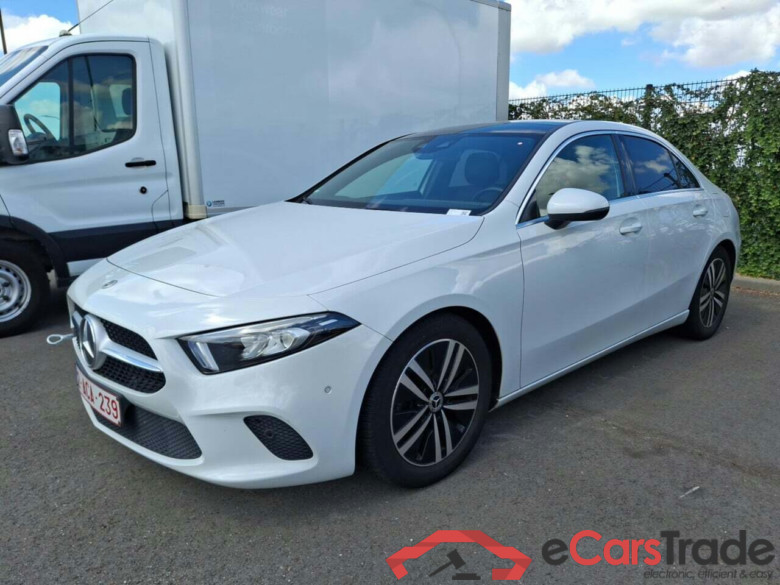 MERCEDES-BENZ A-KLASSE SEDAN 180 BUSINESS SOL. #1