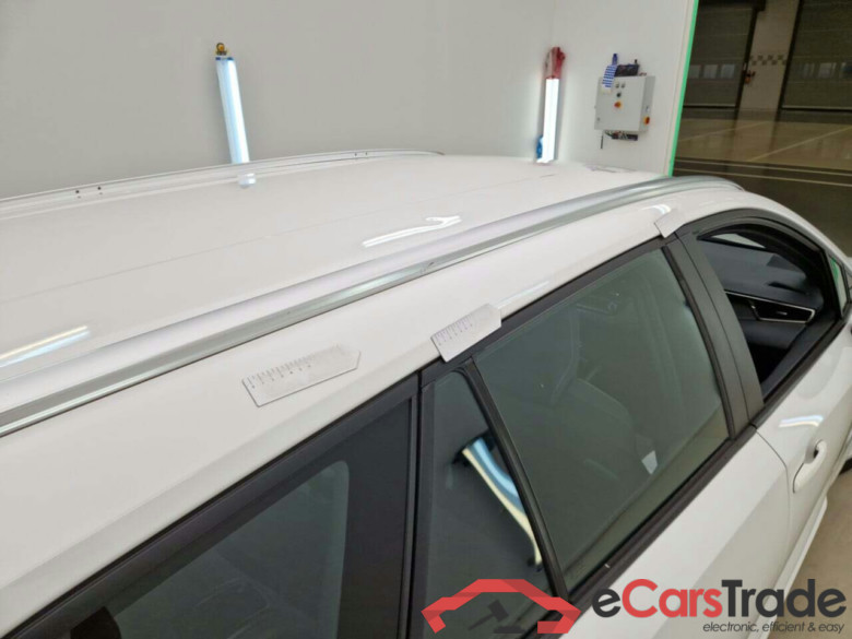 TOYOTA COROLLA 1.8 HYBRID DYNAMIC #6