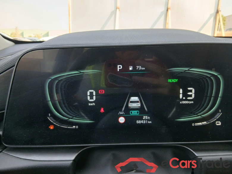 KIA Niro / 2022 / 5P / crossover 1.6 GDi HEV 104kW (141CV) Drive #4