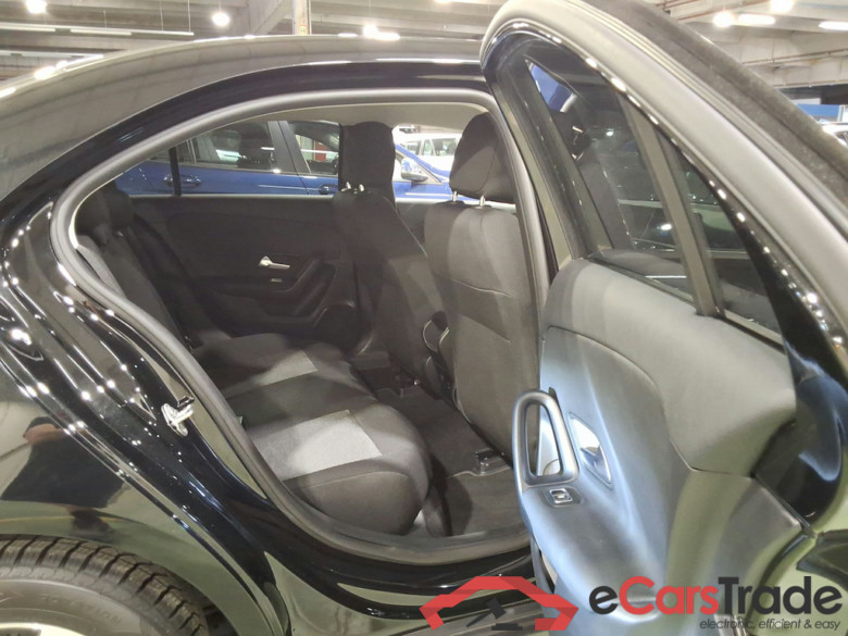MERCEDES-BENZ A-CLASS 2.0 A 180 D ESSENTIAL LINE DCT #5