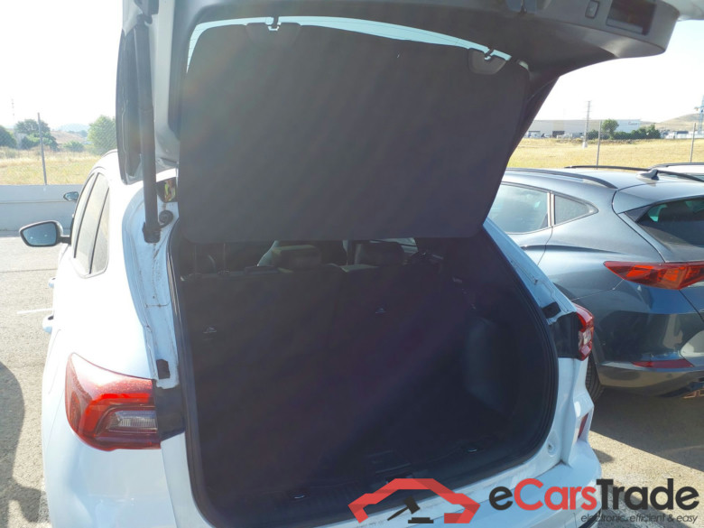 FORD Kuga 2.5 243CV AutomÃ¡tico   ST-LINE X(Panorama-Roof + Winterpack) #6